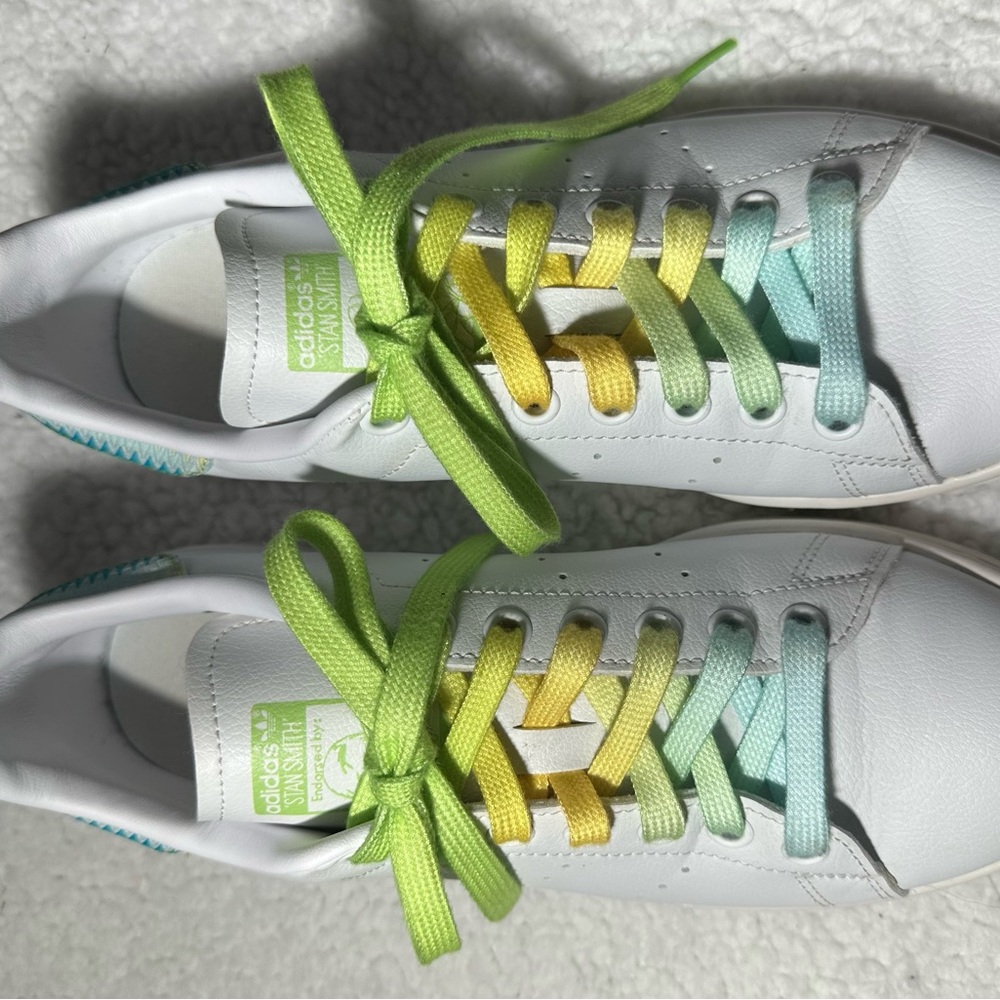 adidas x Disney Tinkerbell Women's Sneakers with Green, Yellow & Light Blue Lace - Picture 3 of 10